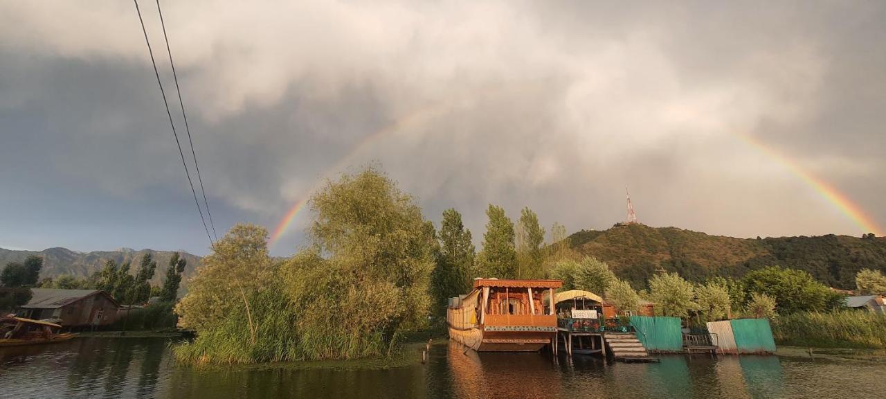 Green View Group Of Houseboats Hotell Srīnagar Exteriör bild